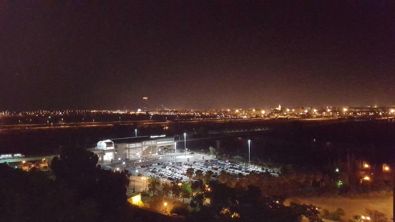 Apartamento Duplex El Monumento San Juan de Aznalfarache Exteriér fotografie